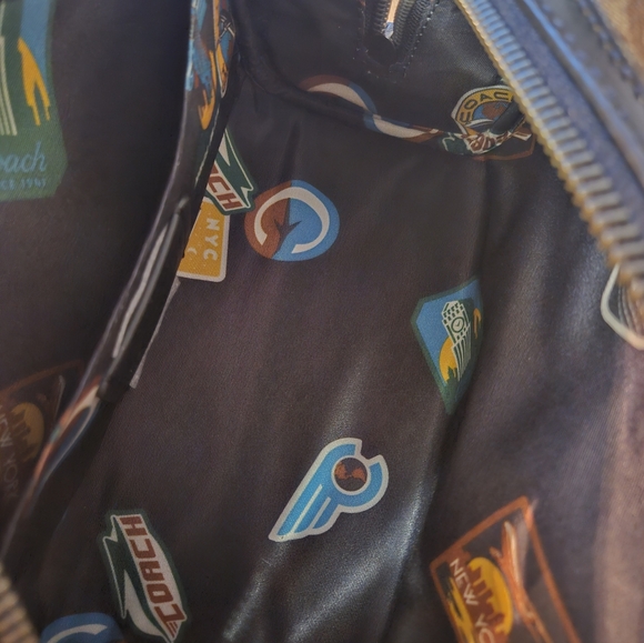 Coach Large Travel kit - Picture 7 of 12